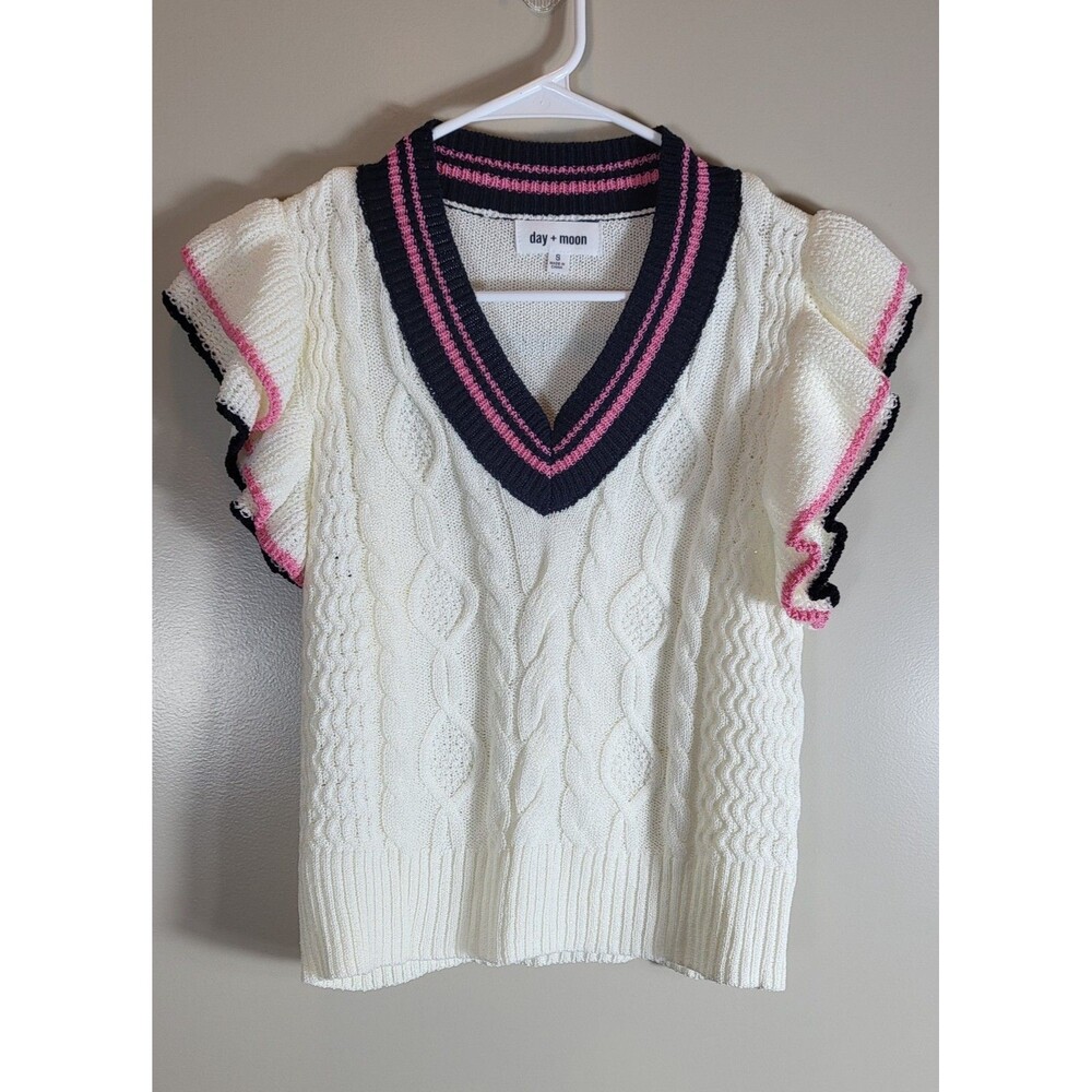 Day + Moon Women S Ivory Cable Knit Sweater Ruffle Sleeve Preppy Coquette